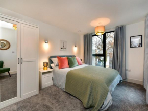 Pass the Keys Beautiful 3 Bed Town House
